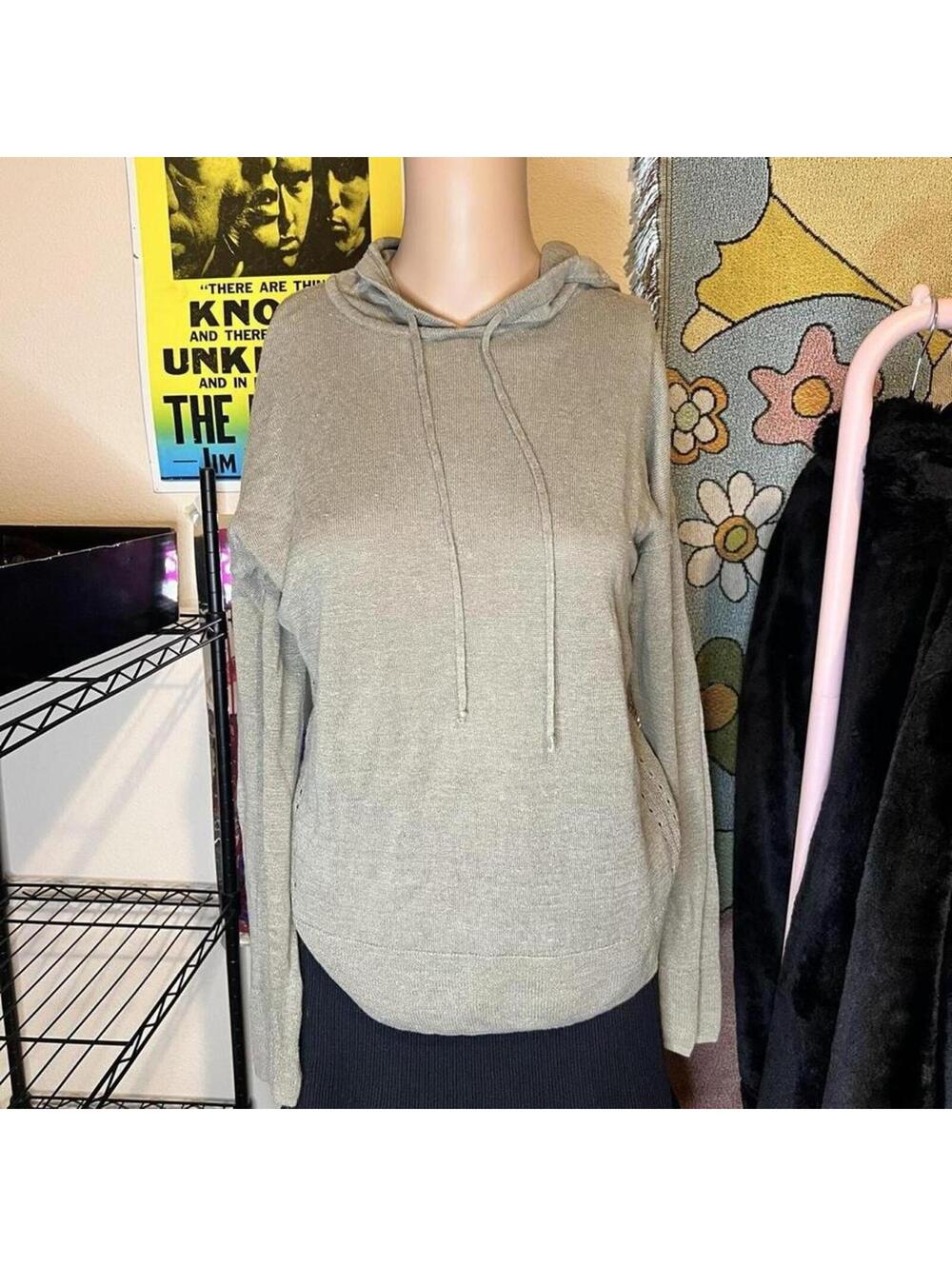 Vintage Tahari Linen Light Gray Hooded Sweater